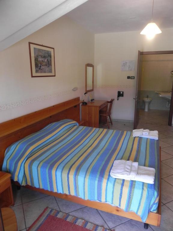 Hotel Ristorante Belsito Borgo San Dalmazzo Zimmer foto